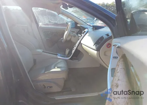 2010 Volvo Xc60 3.2 from USA, damaged, VIN YV4982DL3A2051219